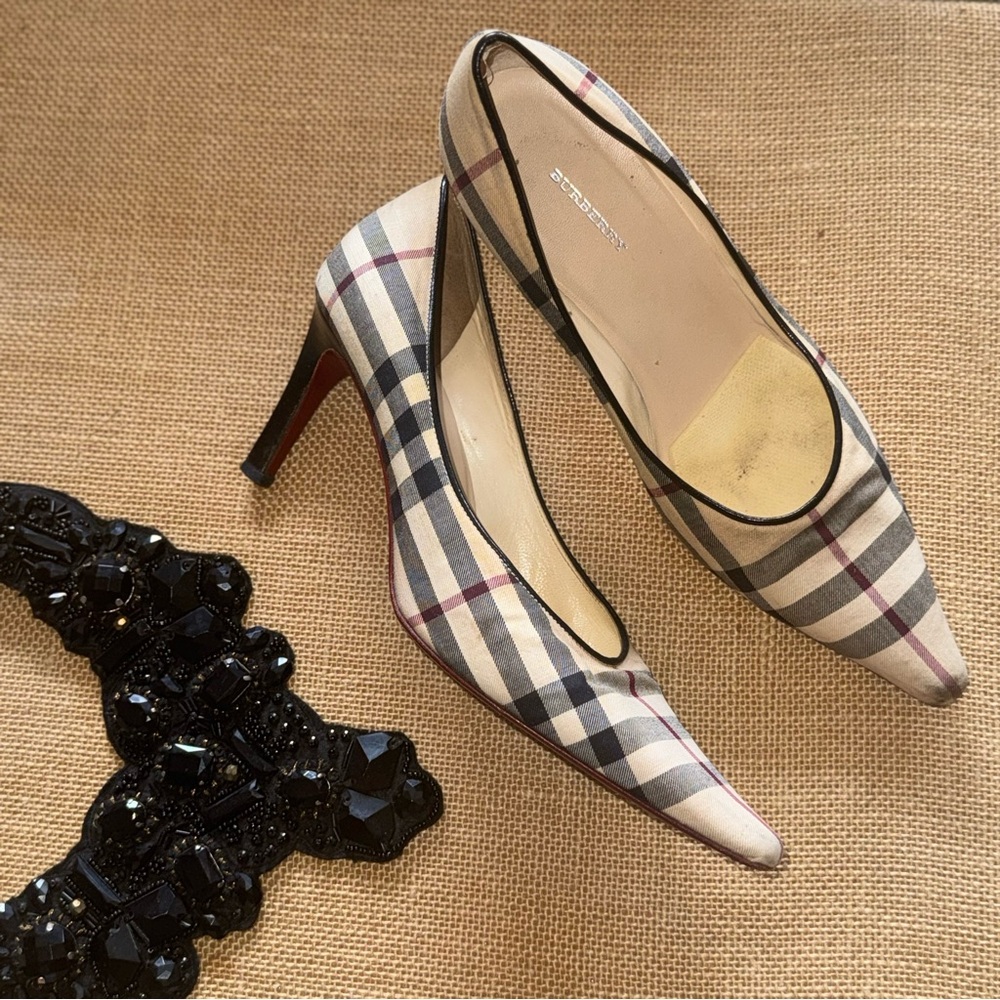 Burberry Women's Plaid Heels - Black and Cream - Picture 2 of 5